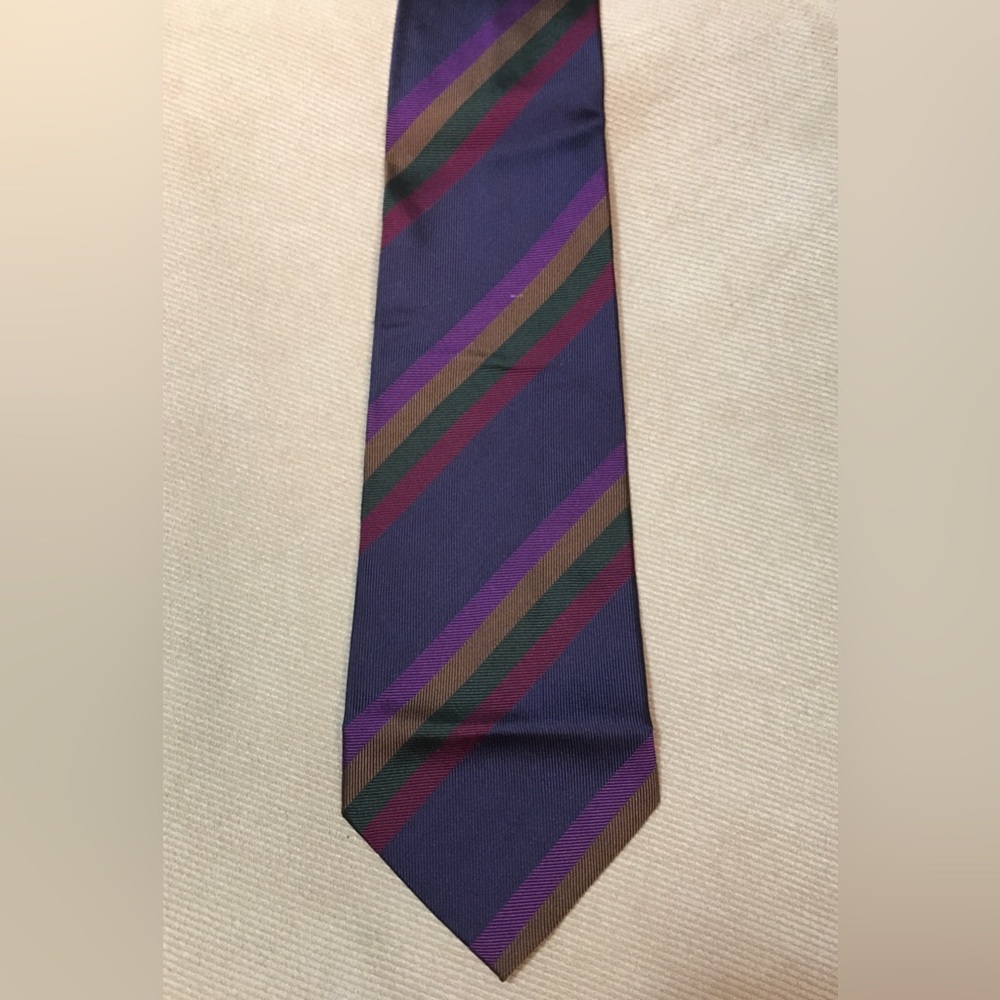 Vtg WILKES BASHFORD Diagonal Stripe Sutter Collection Silk Neck Tie. Made Italy